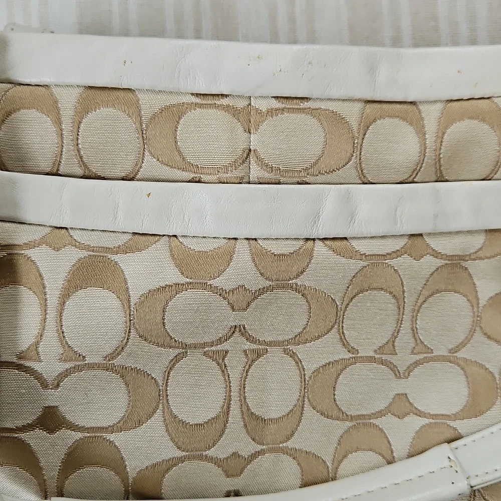 Coach Tan and Cream Signature Shoulder Bag - Picture 16 of 16